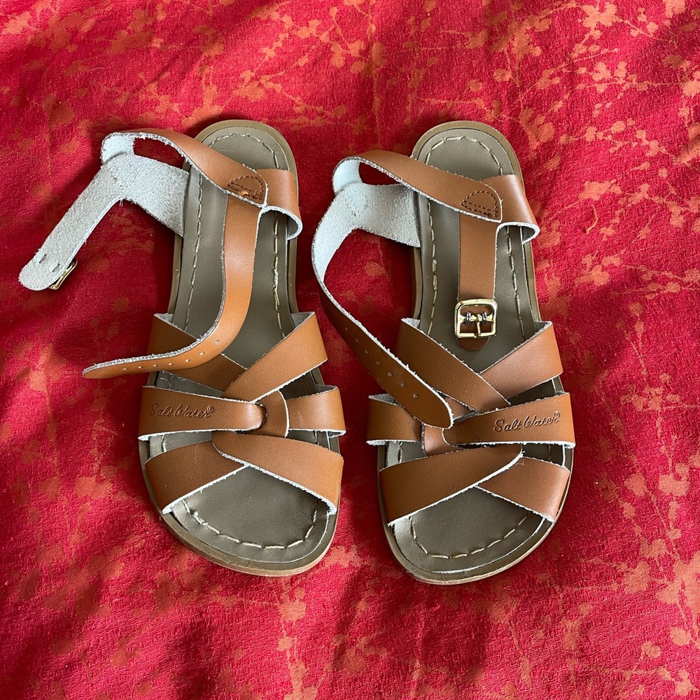 Girls’ Size 4 Hoy Saltwater Sandals